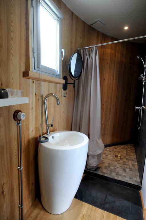 Saint-Jean-de-Blaignac Coup 2 Foudres Bed & Breakfast エクステリア 写真